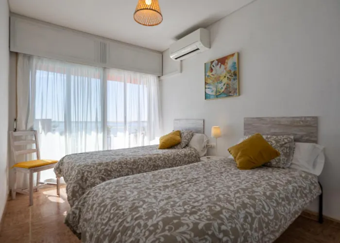 Maxi Playa Фуэнхирола